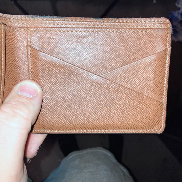 Louis Vuitton Multiple Wallet - Picture 3 of 16